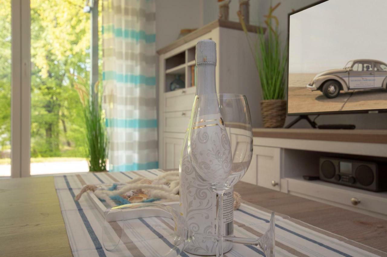 Ferienwohnung Kuestenflair ゼリン エクステリア 写真