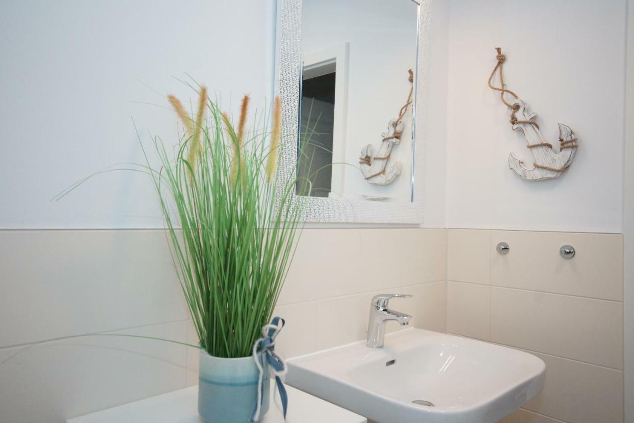 Ferienwohnung Kuestenflair ゼリン エクステリア 写真